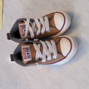 Kids Converse all star shoes